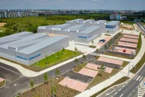 Praha 11 otevřela kontrovezní Vodní svět za půl miliadry