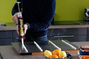 Montážní lepidlo Pattex ONE FOR ALL