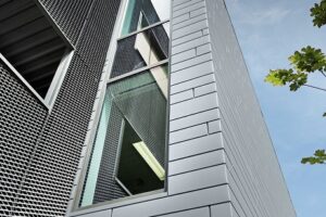 Přestavba vzdělávacího centra pro zdravotníky v Innsbrucku se systémem PREFA Sidings