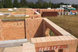 Řadové domy Michalovice realizované v systému Heluz