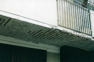 Balkóny, lodžie, jejich skladby a sanace…