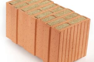 Wienerberger ještě vylepšil tepelněizolační parametry svých cihel