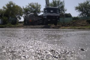 Sedm kvalitních materiálů skupiny Českomoravský beton pro rychlé a lepší stavění