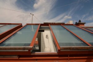 Velká posuvná střešní okna Solara Perspektiv