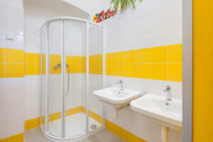 Rako pomohlo s rekonstrukcí vybavení škol