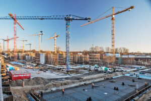 Složitá logistika dodávek betonu pro stavbu Ústřední čistírny odpadních vod v Praze