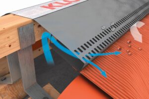 Větrací pás ROLL-FIX premium s kanálovou konstrukcí