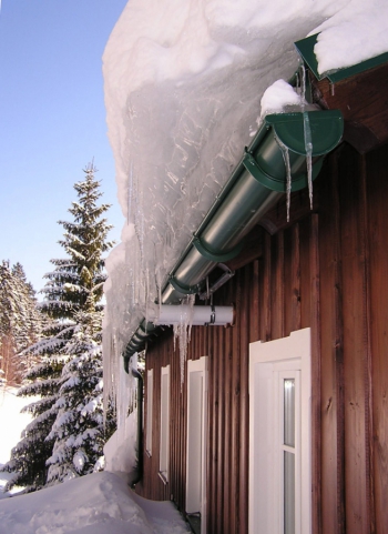 Žlabové háky PREFA Aluminiumprodukte jsou extrémně odolné