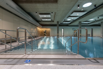 Komplex termálních bazénů Thermalium se skly Lacobel a Matelac